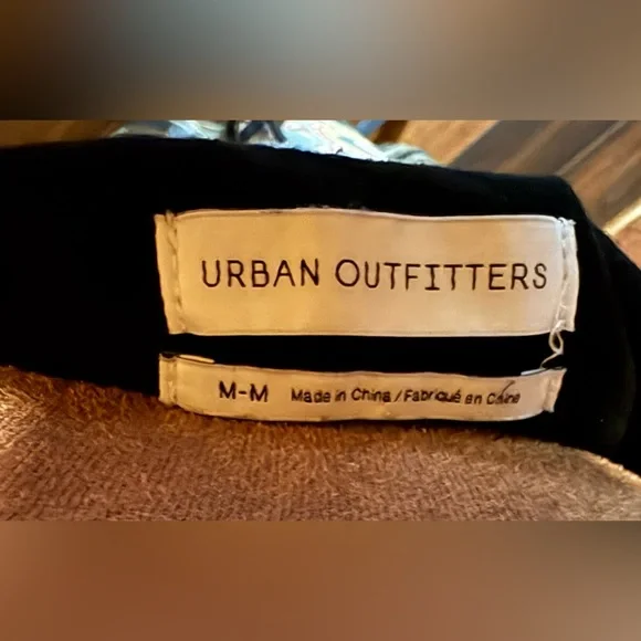 URBAN OUTFITTER LONG ELEGANT DRESS. - Picture 7 of 9